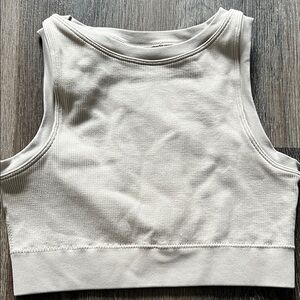 (4) Pro Fit Sleeveless Top